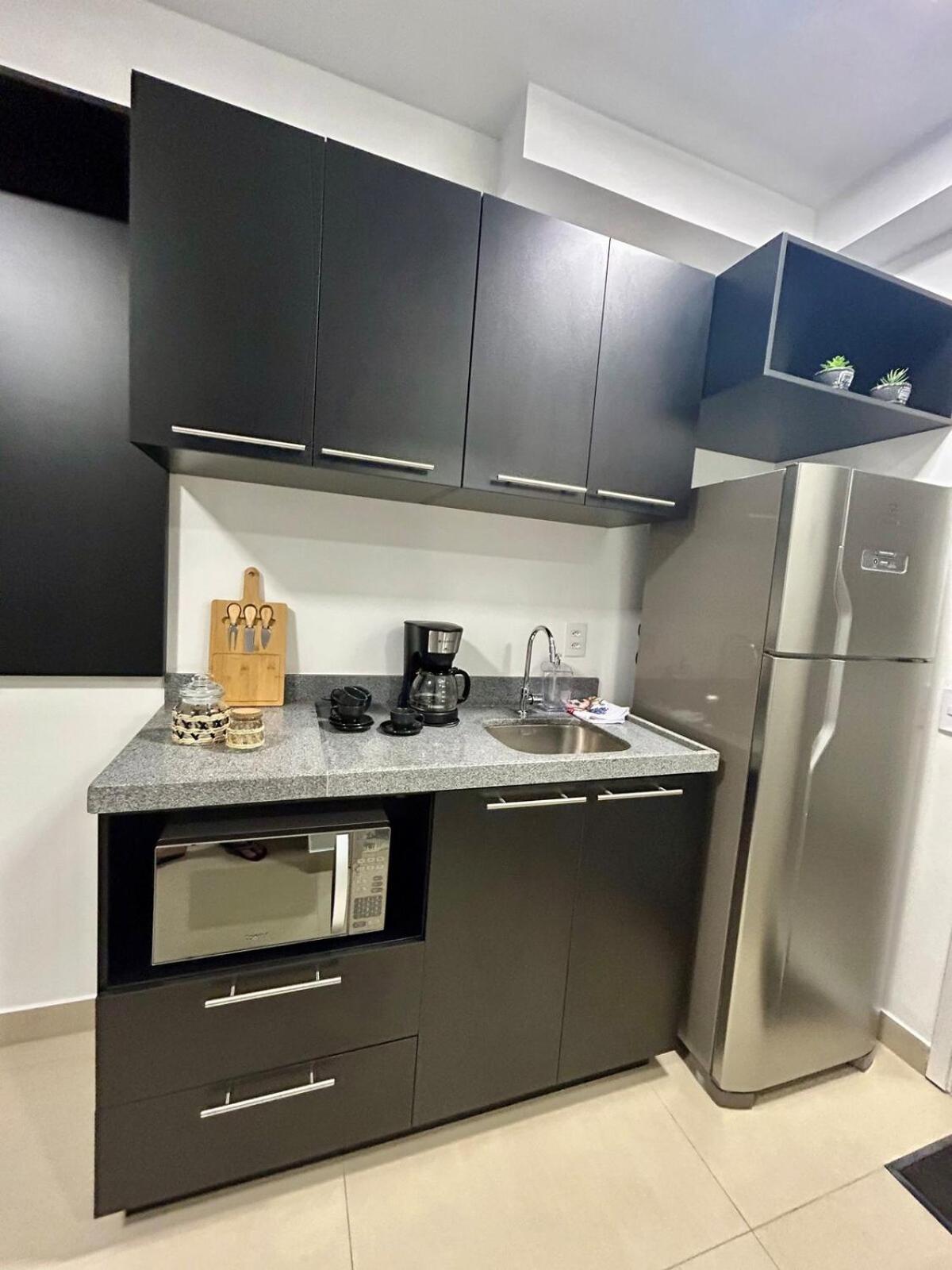 Completo E Bem Localizado Apartamento
